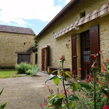 Les Salveyries En Dordogne Avec Piscine Et Grands Espaces * Alles-Sur-Dordogne