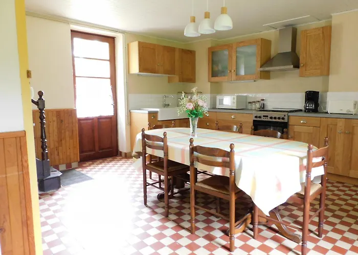 Les Salveyries En Dordogne Avec Piscine Et Grands Espaces * Alles-Sur-Dordogne